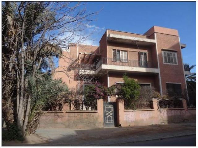 BEL VILLA DE 769 M² R+5 TRÈS BIEN A GUELIZ