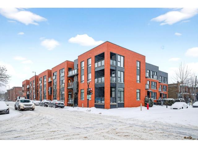Photo Belle unité de coin 2 chambres avec garage Vieux-Rosemont (Montreal, Quebec) image 1/6