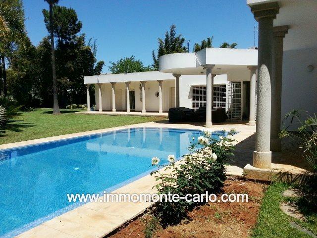 Belle villa en location avec piscine au quartier Souissi