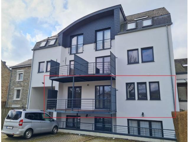 Bertrix : bel appartement REZ, 2ch, bureau, grande terrasse.