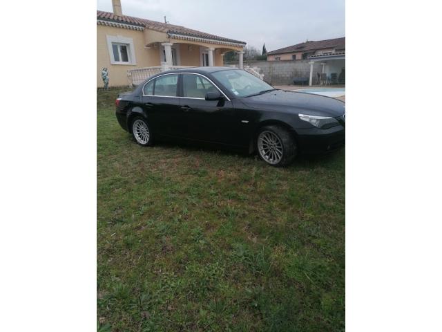 Photo BMW 530 D  3.0L 6 CYLINDRES image 1/3