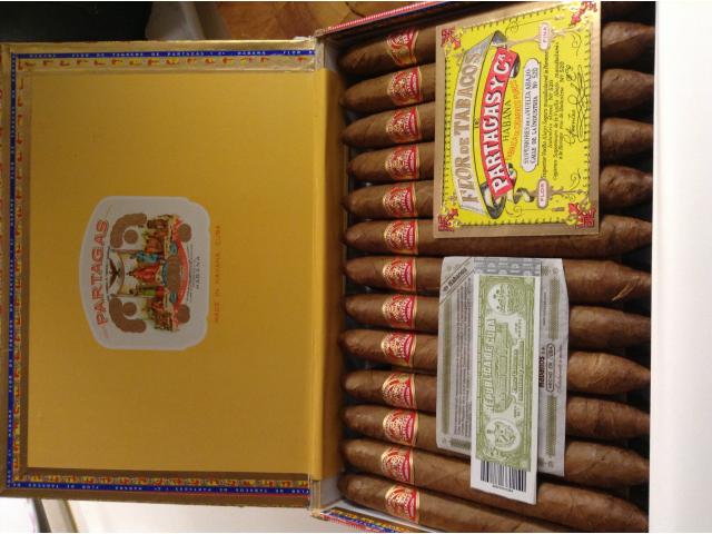Photo Boite neuve de 25 cigares cubains Partagas Salomones image 1/2