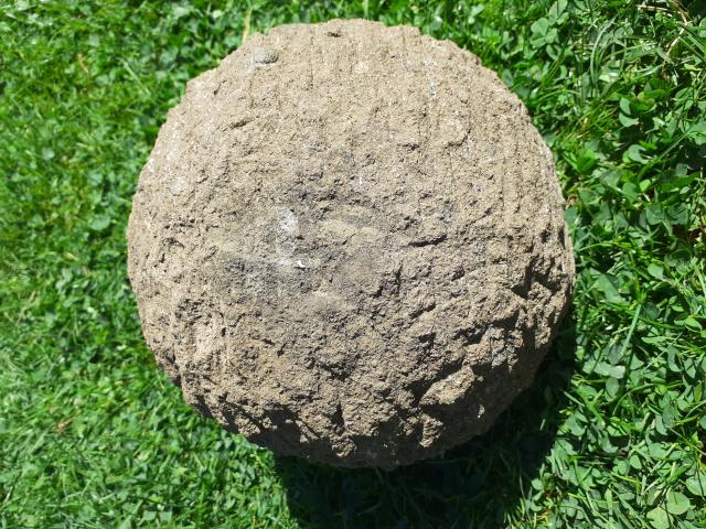 BOULE DECORATIVE EN PIERRE NATURELLE DIAM 20 CM