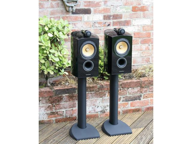 Bowers & Wilkins 805D Diamond Speakers + Supports FS-805