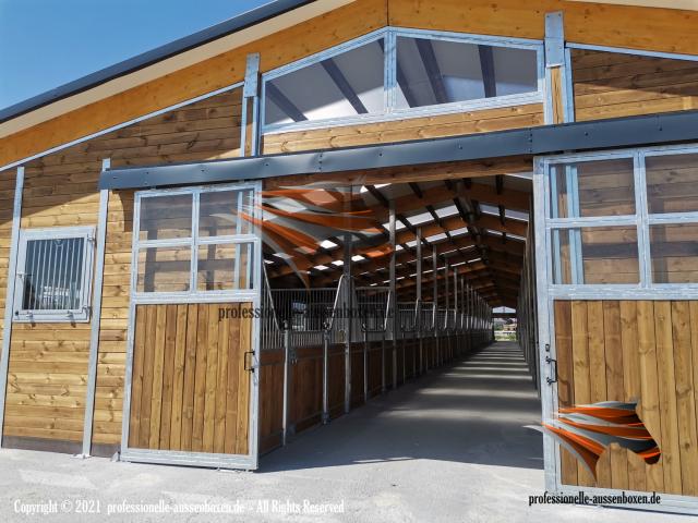 Box extérieur pour chevaux, Écurie, Box pour chevaux, Abri de pâturage - Installations équestres