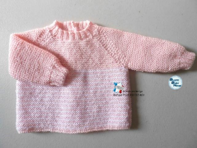 Photo Brassière tricot bébé manches raglan rose et blanc layette tricotée main image 1/5