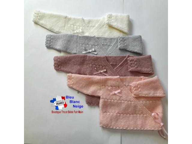 Photo Brassières croisées modèle layette tricot bébé image 1/6