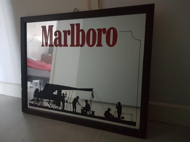 cadre de collection de la marque Malboro
