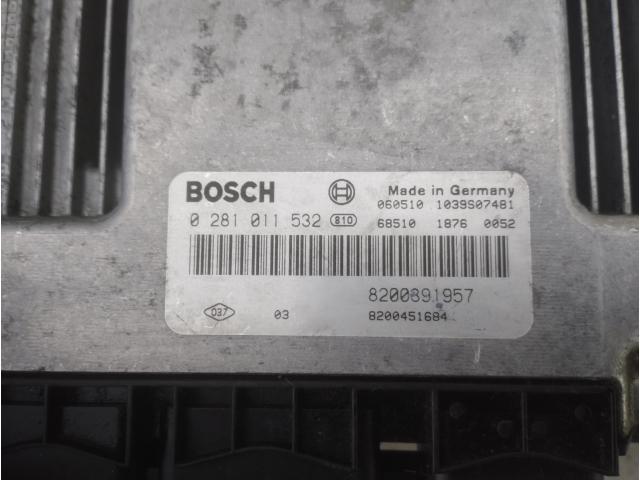 Calculateur moteur ECU TRAFIC VIVARO 2.5DCI 0281011532