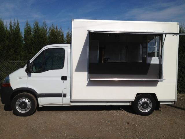 Photo Camion pizza Renault Master Cdi image 1/2