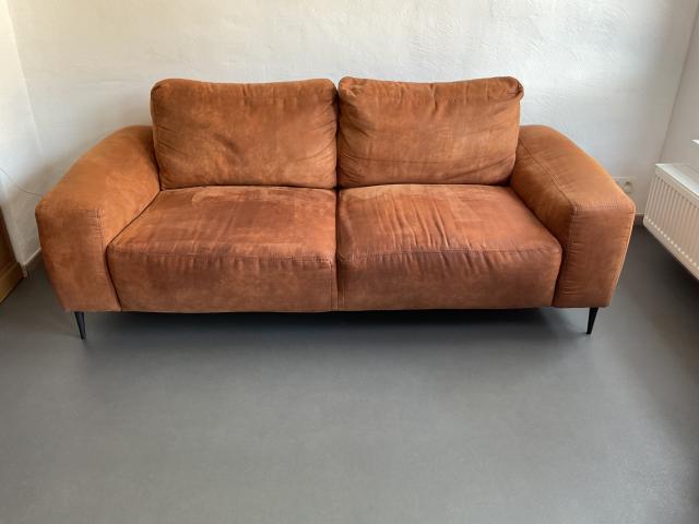 Canapé deux place couleur cognac
