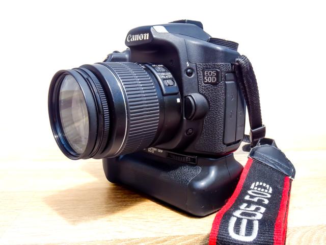 Canon EOS 50D + Grip Battery ***3470 Clics*** + Canon EF-S 18-55mm IS II