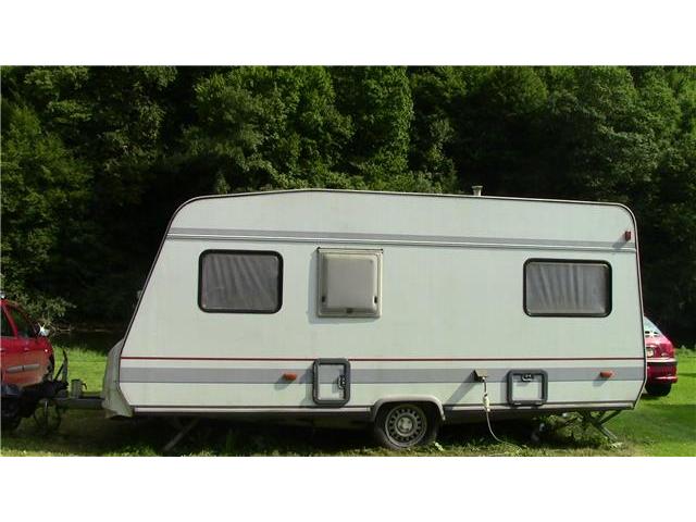 CARAVANE TRACTABLE 4 Pers