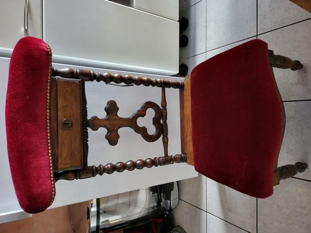 CHAISE