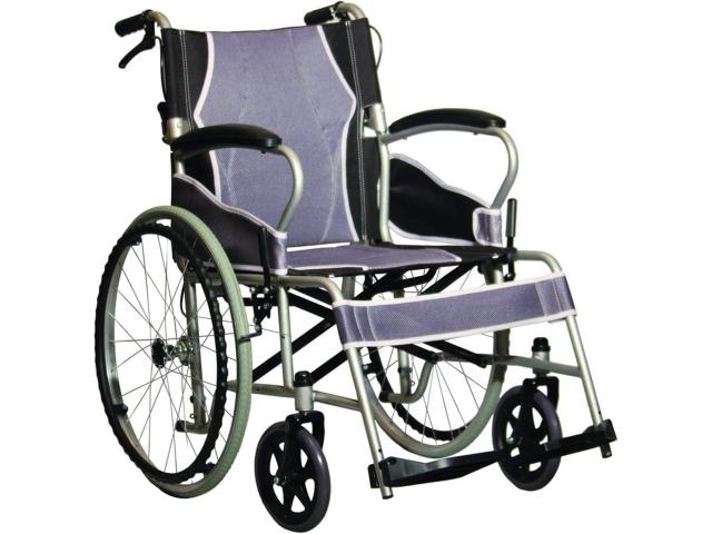 chaise  150 euro