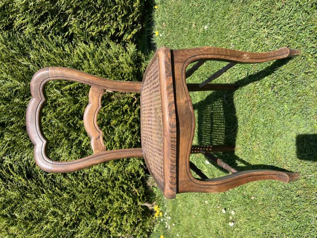 Chaise ancienne cannée 19- 20e