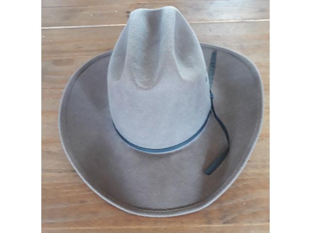 chapeau western