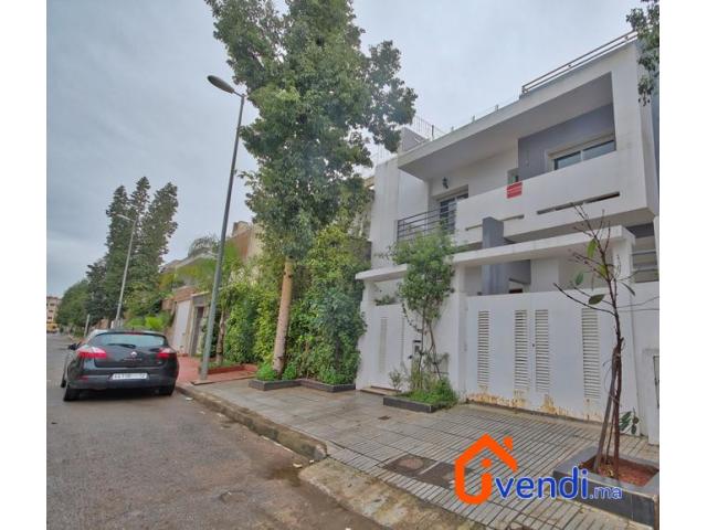 Charmante villa 226m2 à vendre – Al Yassamine