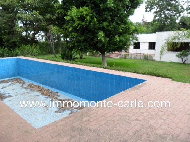 Charmante Villa avec piscine à louer au quartier Souissi