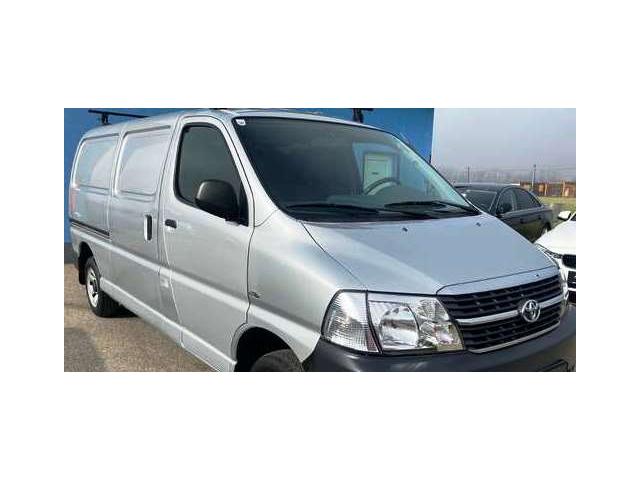 Photo Cherche Toyota Hiace 2.5 D4D, looking for a Toyota Hiace image 1/1