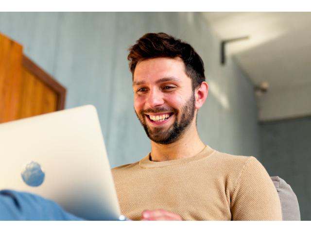 Coaching, langues, bien-être… trouvez votre expert en ligne !