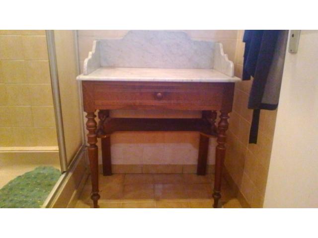Coiffeuse fin 1900 dessus marbre