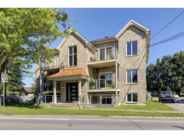 Condo moderne, impeccablement entretenu 1050pc au Québec