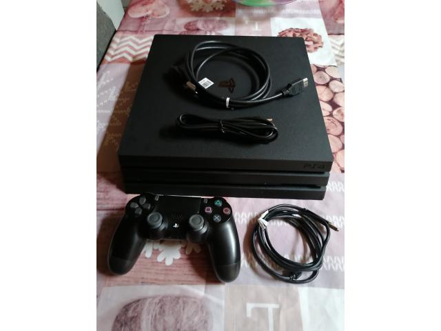 Photo Console PS4 Pro 1 To image 1/1