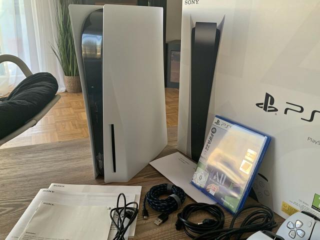 Console Sony PS5 Playstation 5 édition standard
