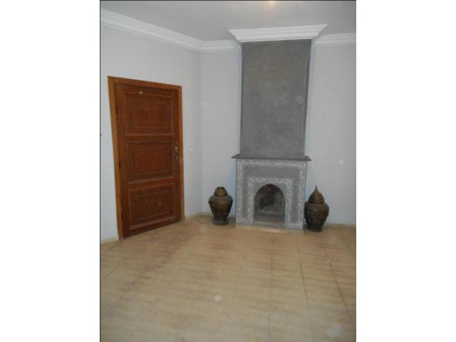 Coquet appartement bien agencé calme central