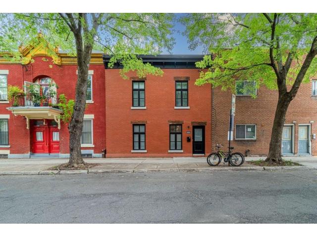 Cottage rénové et idéal pour votre famille Métro Mont-Royal (Montréal, Quebec)