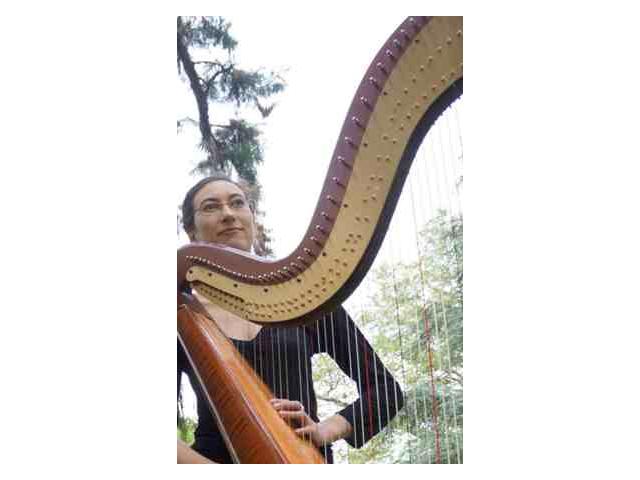 Cours  de harpe et de solfège Genève, https://www.aurelie-communal.com