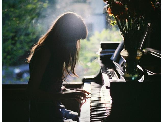 Photo Cours de piano vincennes 25 ans d'expérience image 1/4