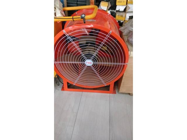 DES EXTRACTEURS D’AIR DE 250 à 600MM