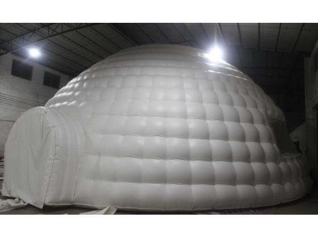 DÉSTOCKAGE igloo gonflable 153M2 neuf