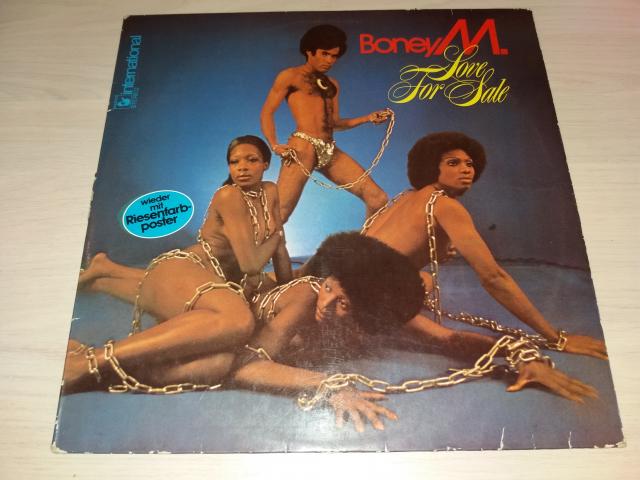Photo disque vinyl 33 tours boney M love for sale image 1/2
