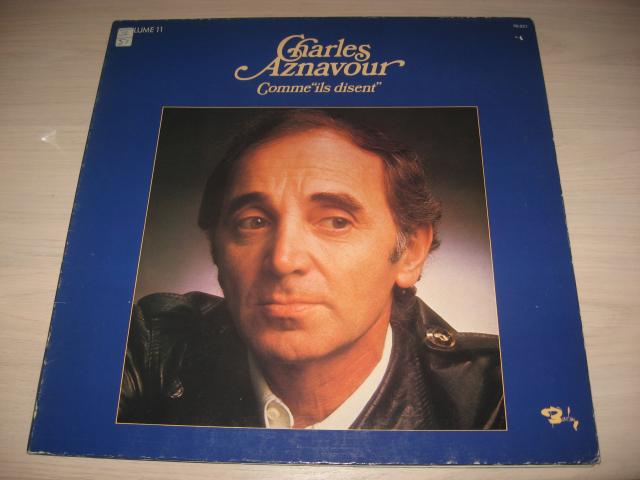 Photo Disque vinyl  33 tours charle aznavour comme. vol 11 image 1/1