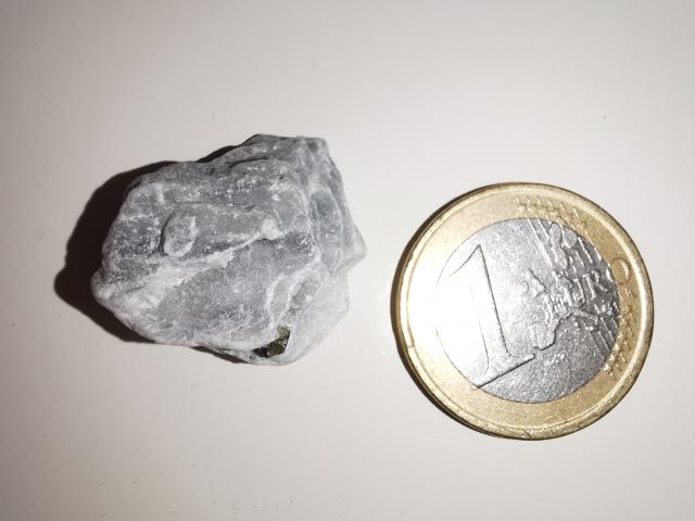 Photo Dolomite et pyrite-minéraux de collection image 1/2