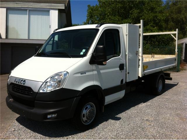 Photo Donne camion Iveco Daily 35C13--PICK-UP image 1/1