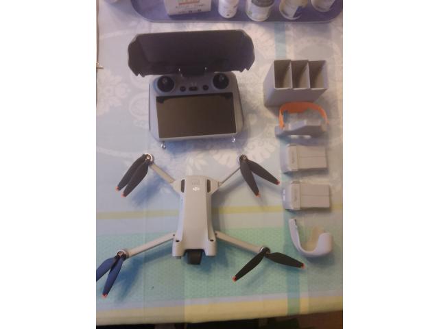 drone DJI mini 3 pro excellent état , peut utilisé ,