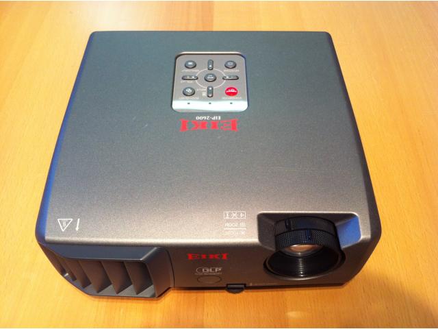 EIKI EIP-2600 Videoprojecteur Beamer PROFESSIONAL