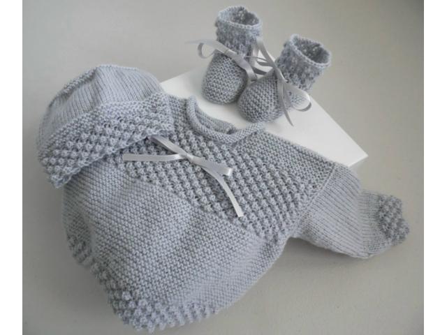 Ensemble ou trousseau GRIS tricot laine bébé fait main