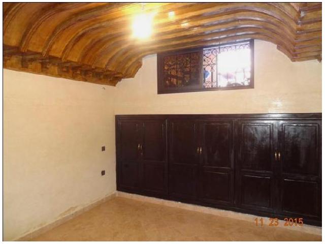 étage villa très bien placer prés de marjane