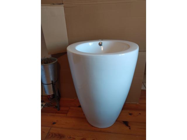 evier totem de salle de bain