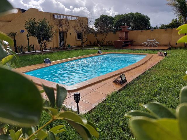 Photo Ferme équipée avec villa et piscine image 1/3