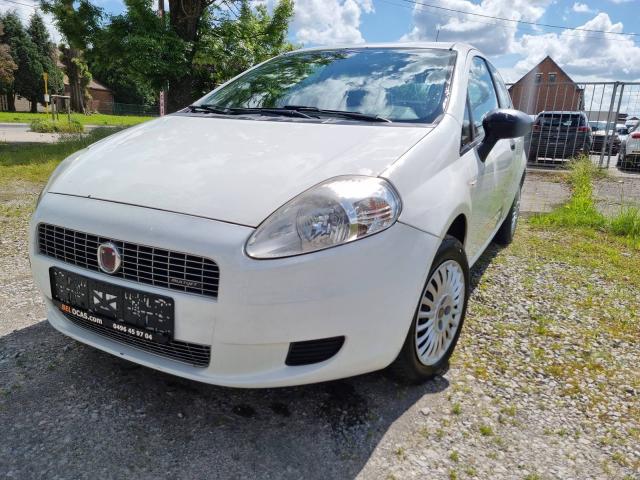 Photo Fiat Punto 2009 3portes 156000km 1.3jtd 70cv pack électrique image 1/6