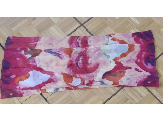 Foulard rouge-orange neuf