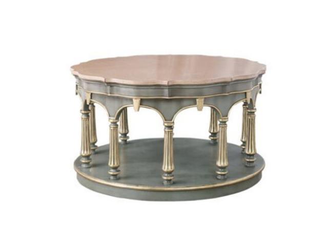 Photo French style round wood coffee table image 1/1