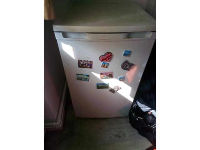 Photo frigo avec congelateur / fridge with freezer image 1/2