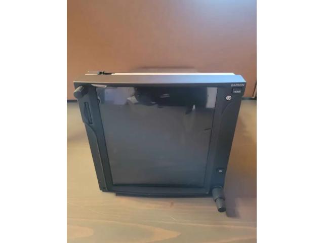 Photo Garmin GTN750 GPS/NAV/COM/MFD image 1/3